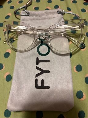 Clear Cat-Eye Blue Light Glasses - Transparent